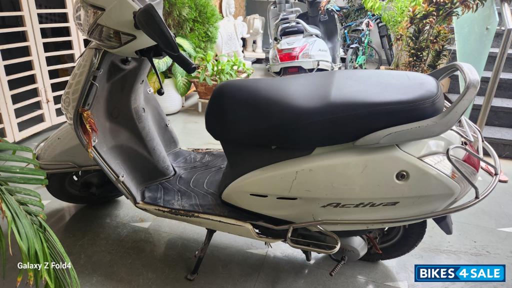 White Honda Activa White Honda Activa
