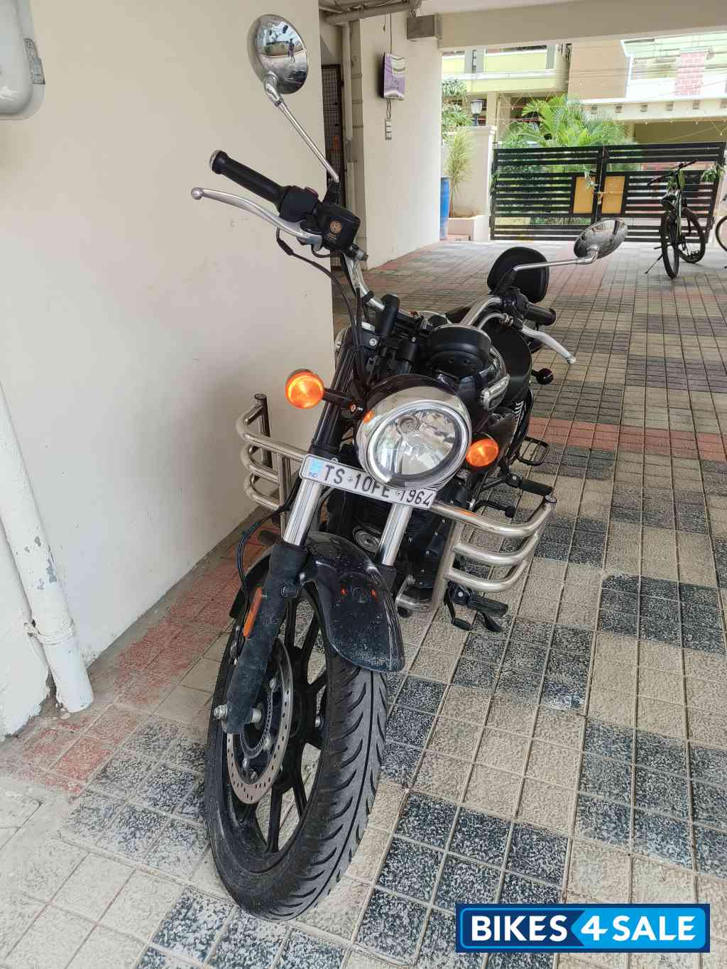 Royal Enfield Meteor 350 Stellar Royal Enfield Meteor 350 Stellar