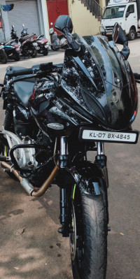 Bajaj Pulsar 220F