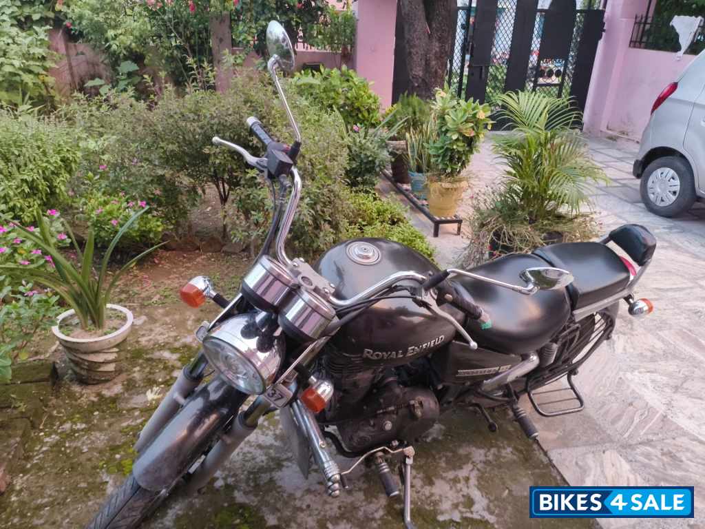 Royal Enfield Thunderbird 350 Royal Enfield Thunderbird 350