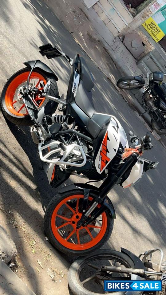 KTM Duke 200 ABS