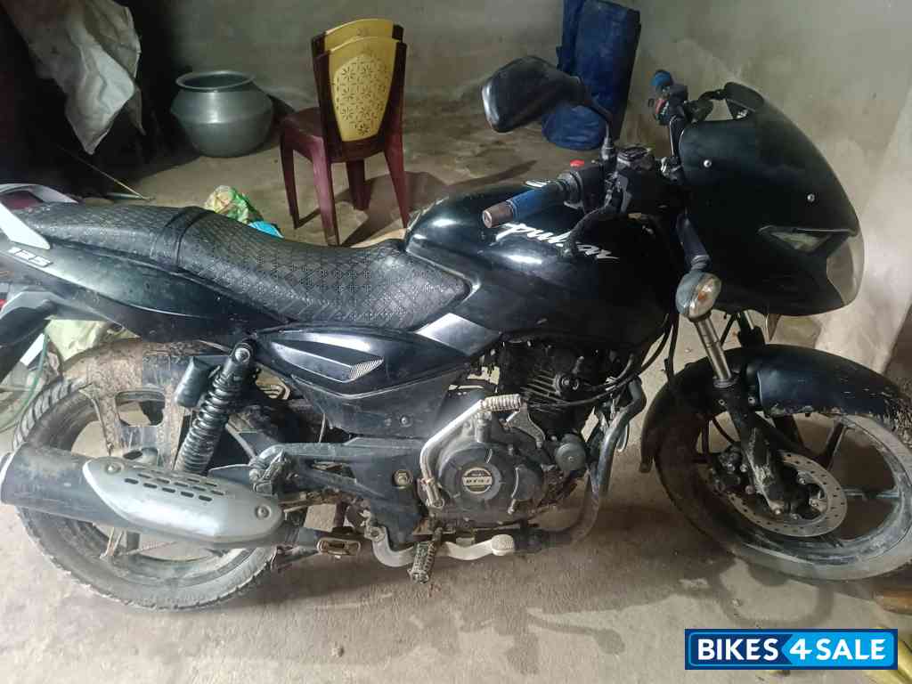Bajaj Pulsar 125 Neon