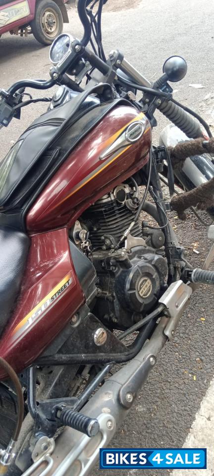 Brown Bajaj Avenger Street 150 Brown Bajaj Avenger Street 150