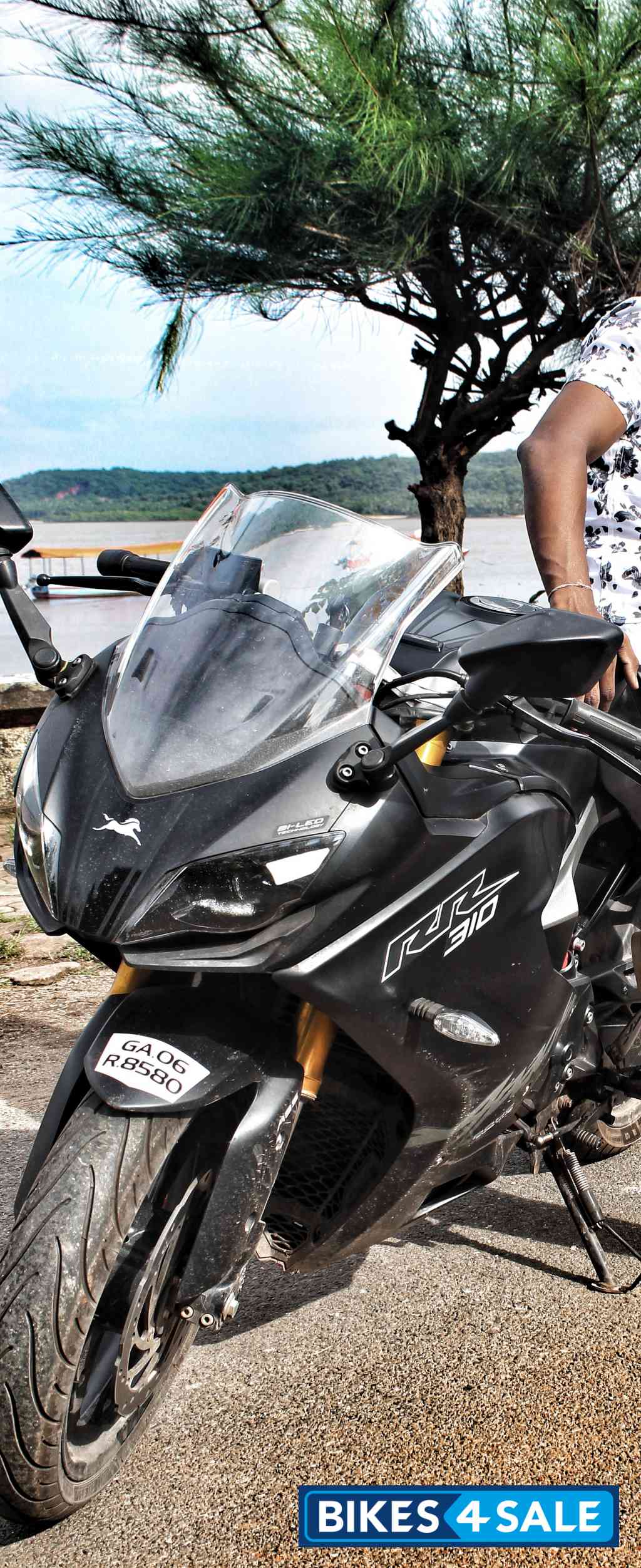 TVS Apache RR 310 TVS Apache RR 310