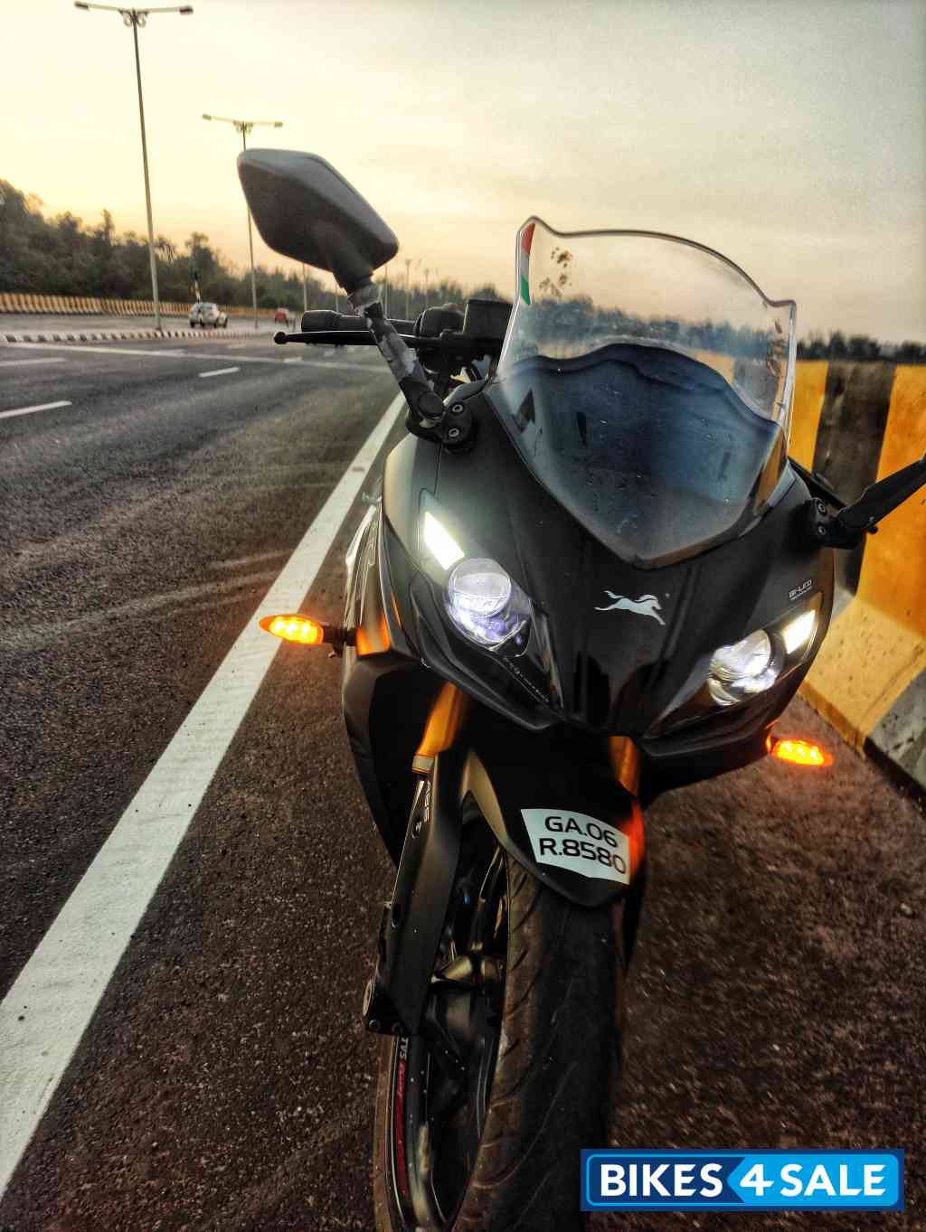 TVS Apache RR 310 TVS Apache RR 310