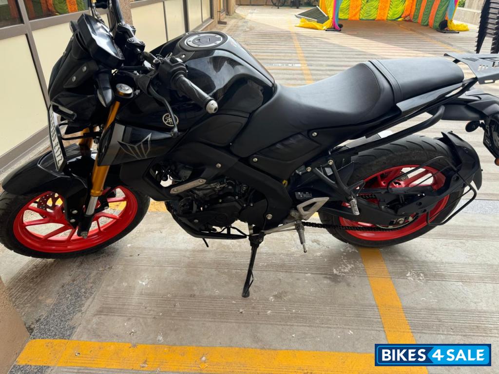 Black Yamaha MT-15 Ver 2.0 Black Yamaha MT-15 Ver 2.0