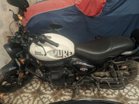 Royal Enfield Hunter 350 Metro 2023 Model