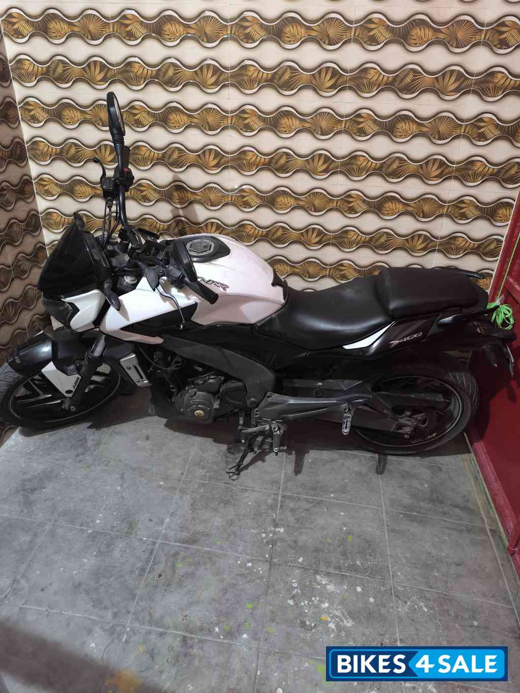 Bajaj Dominar 400 ABS BS6