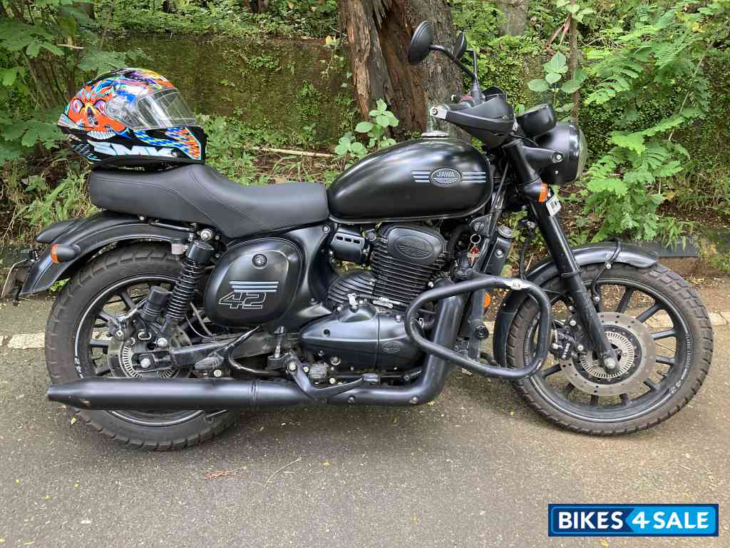 Black Jawa 42 Dual Channel ABS AllStar Black