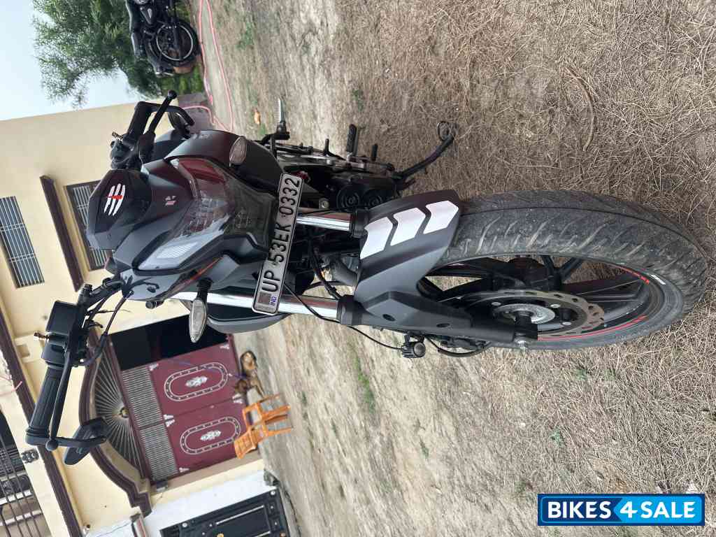 Hero Xtreme 160R Stealth Edition Hero Xtreme 160R Stealth Edition