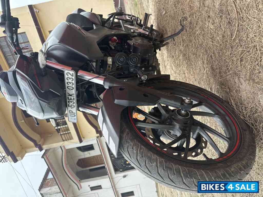 Hero Xtreme 160R Stealth Edition Hero Xtreme 160R Stealth Edition