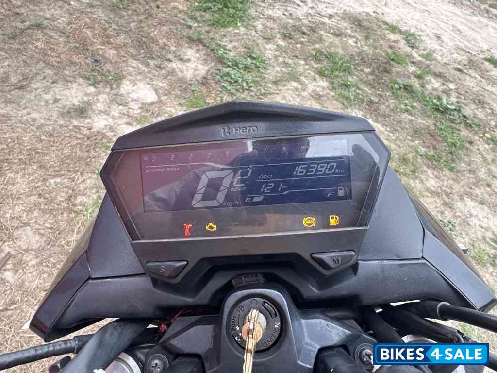 Hero Xtreme 160R Stealth Edition Hero Xtreme 160R Stealth Edition