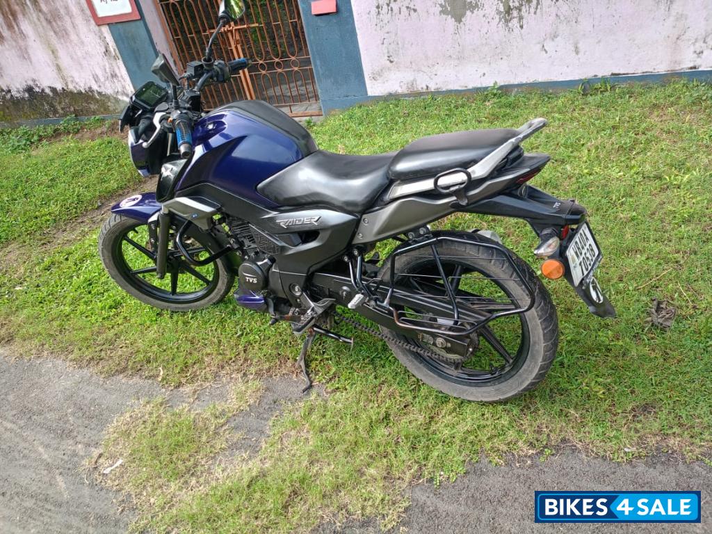 TVS Raider Split Seat TVS Raider Split Seat