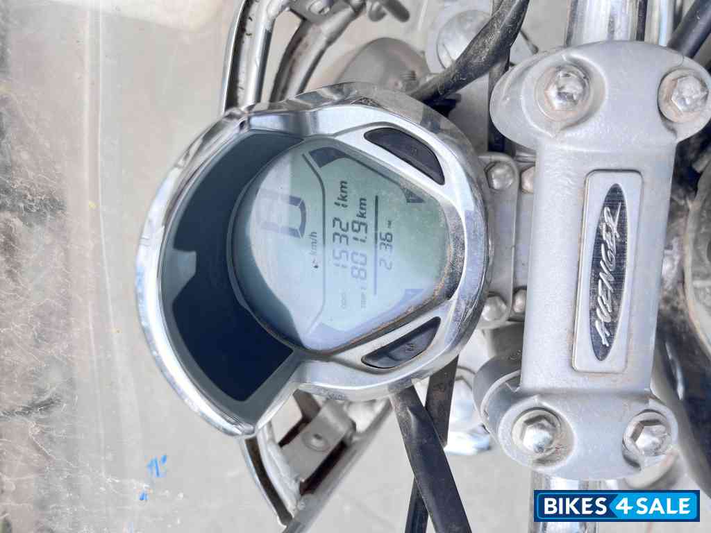 Auburn Black Bajaj Avenger Cruise 220 BS6