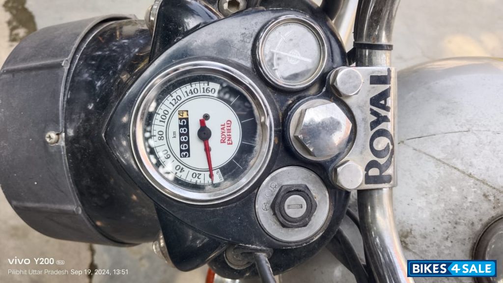 Royal Enfield Classic 350 Royal Enfield Classic 350