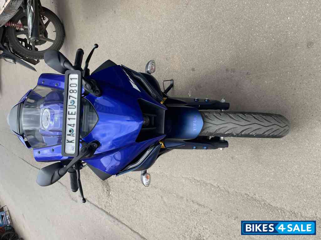 Yamaha R15 V4