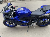 Yamaha R15 V4