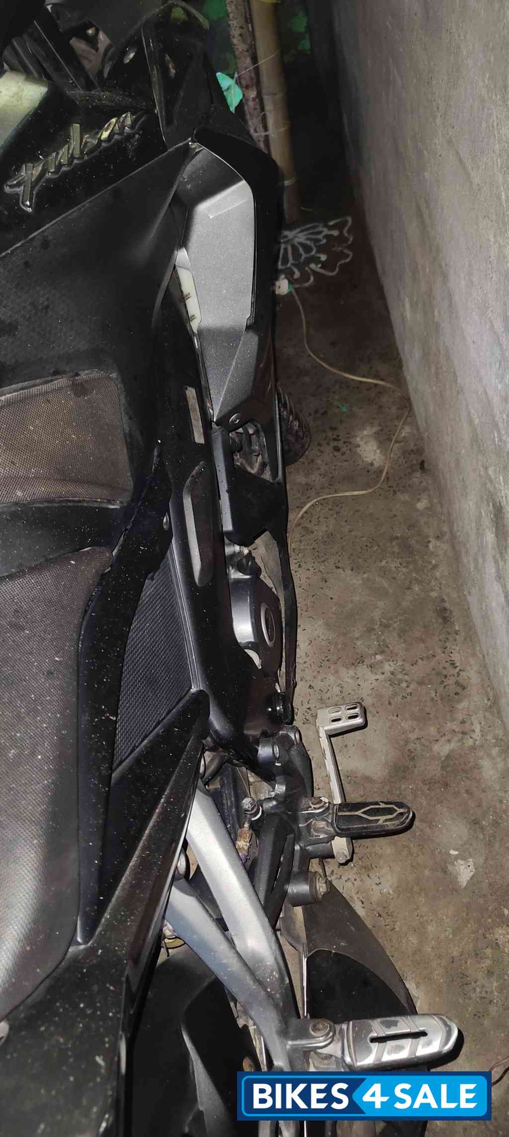 Bajaj Pulsar RS 200 Bajaj Pulsar RS 200