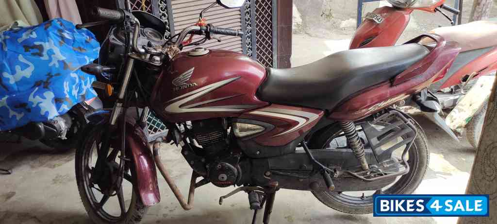 Mehroon Honda Shine 125 Drum