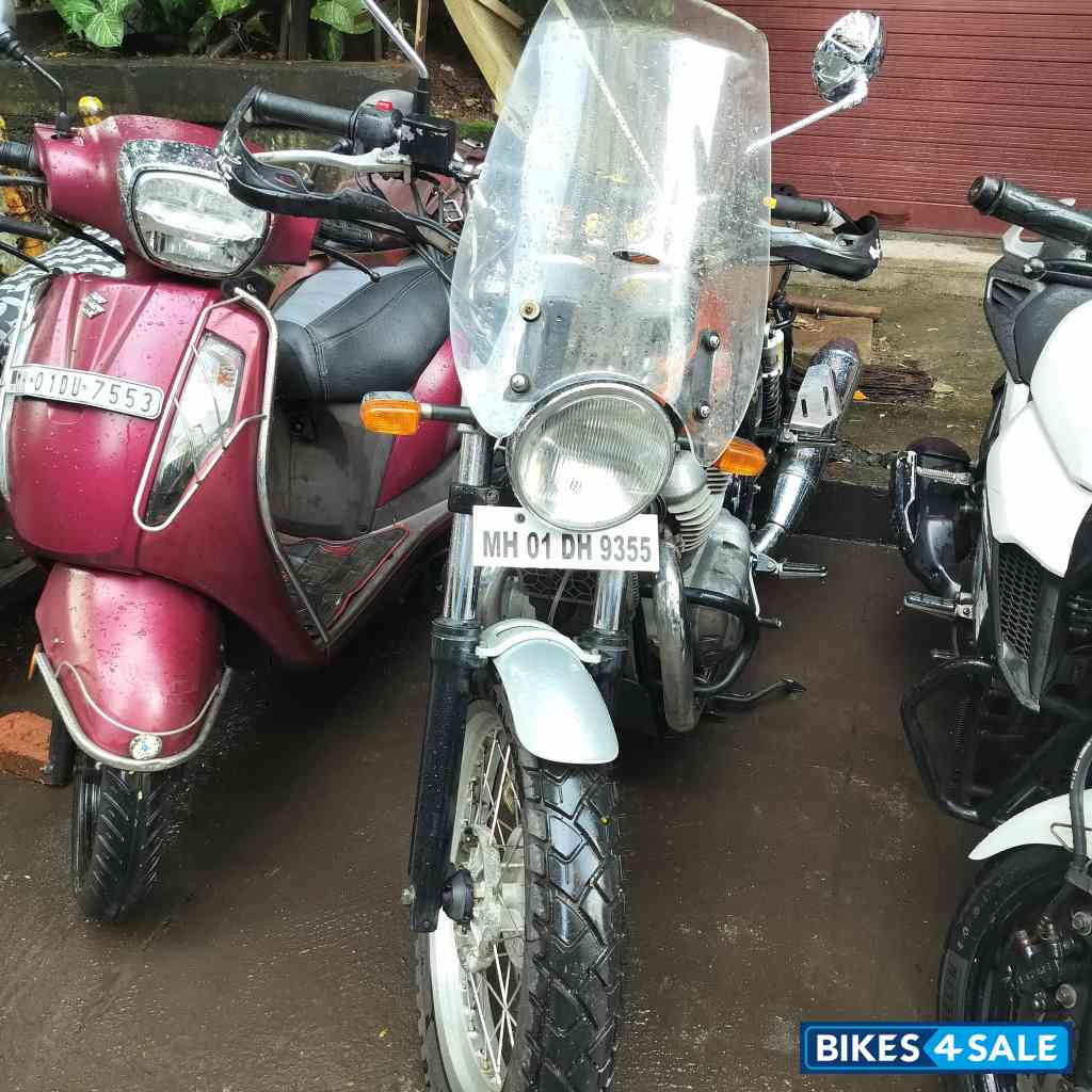 Orange Royal Enfield Interceptor 650 Twin Orange Royal Enfield Interceptor 650 Twin