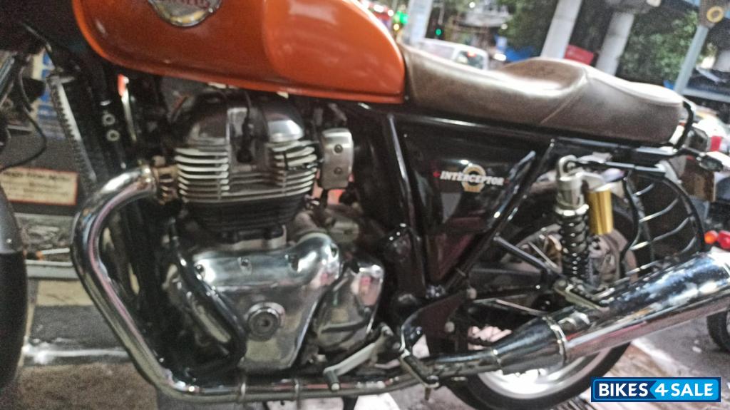 Orange Royal Enfield Interceptor 650 Twin Orange Royal Enfield Interceptor 650 Twin