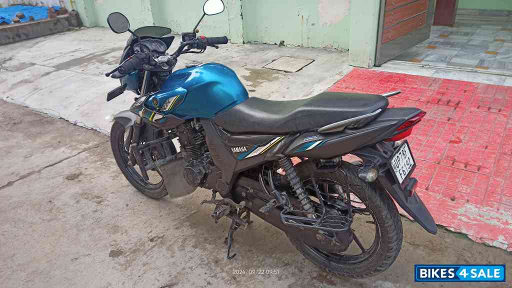 Cyan Metallic 6 Yamaha SZ-RR V2 Cyan Metallic 6 Yamaha SZ-RR V2