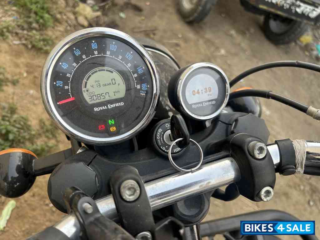 Royal Enfield Meteor 350 Stellar Royal Enfield Meteor 350 Stellar