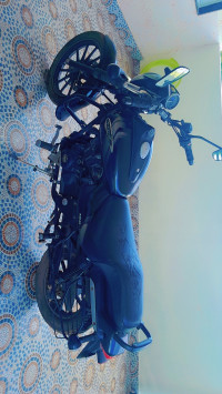 Bajaj Avenger Street 180