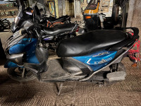 Yamaha Ray ZR 125 Fi Hybrid Disc 2021 Model