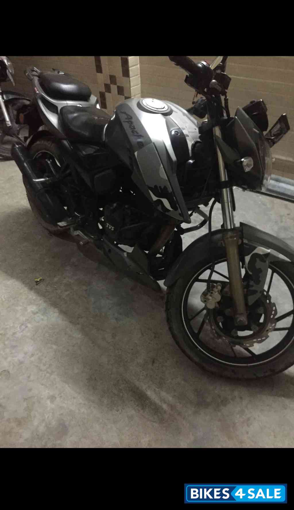 TVS Apache RTR 200 4V TVS Apache RTR 200 4V