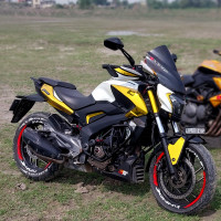 Bajaj Dominar 400 Disc 2017 Model