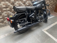 Royal Enfield Classic Stealth Black 2019 Model