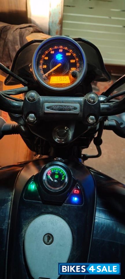Bajaj Avenger 180 DTS-i Bajaj Avenger 180 DTS-i