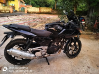 Black Bajaj Pulsar 220F