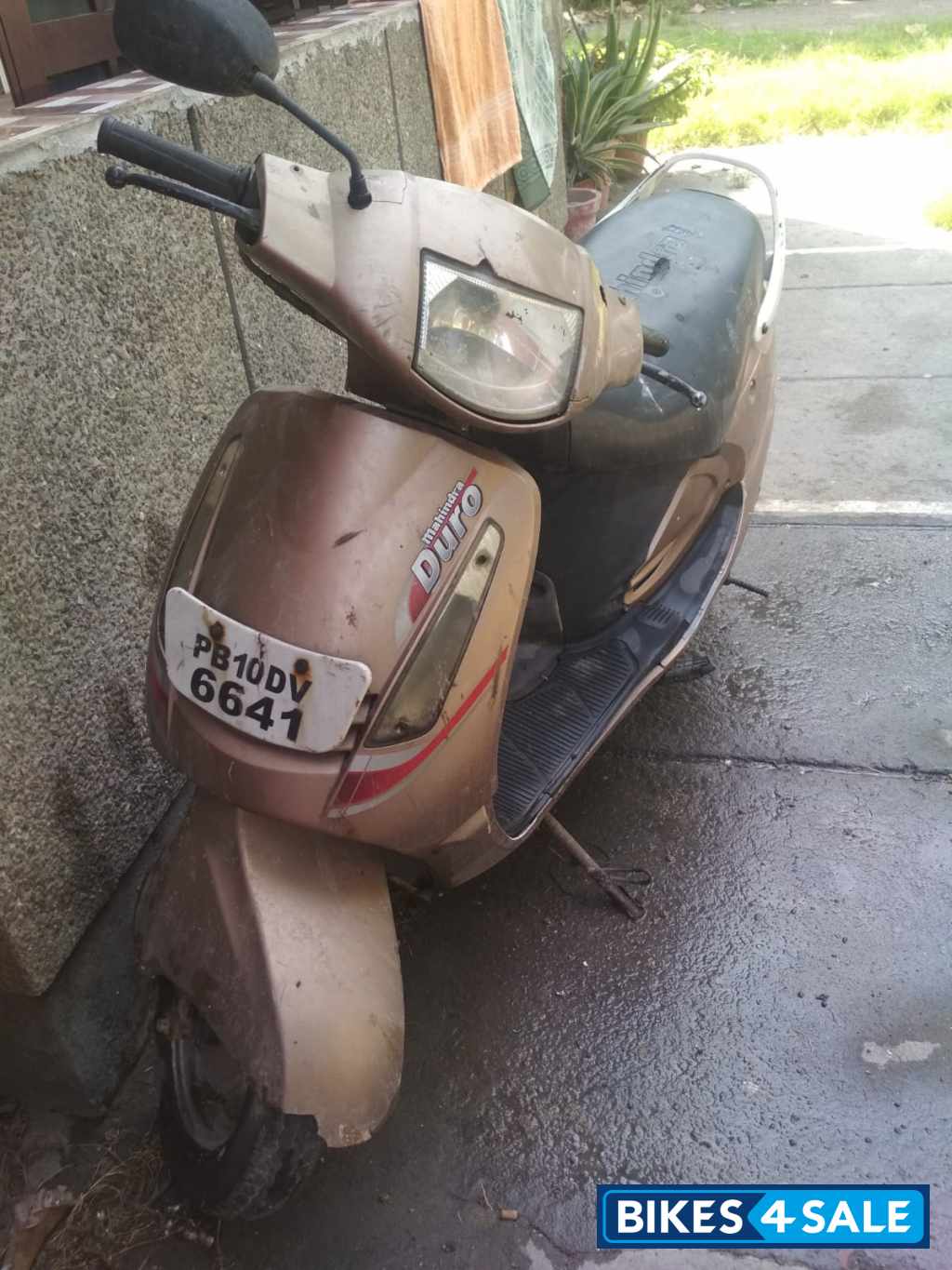 Light Brown Mahindra Duro Light Brown Mahindra Duro