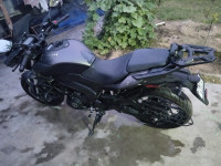 Charcoal Black Bajaj Dominar Dominor 400 2022