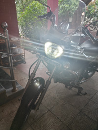 Black Bajaj Avenger Cruise 220 BS6
