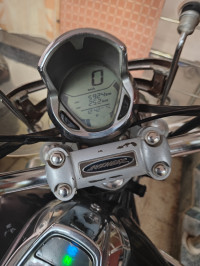 Black Bajaj Avenger Cruise 220 BS6