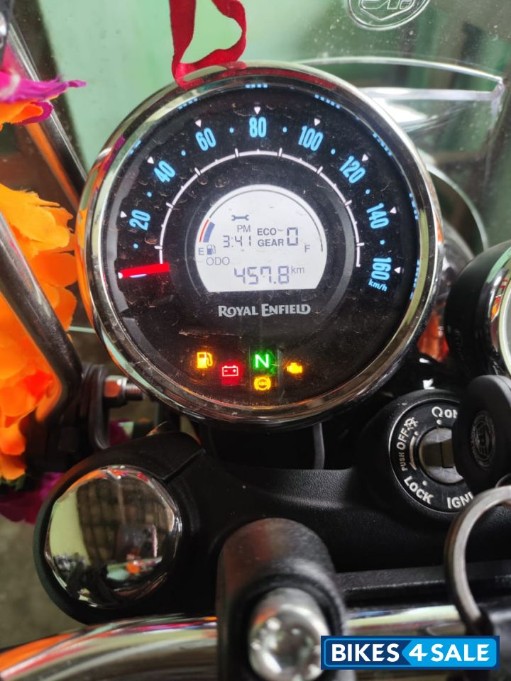 Red And Balck Royal Enfield Meteor 350 Supernova Red And Balck Royal Enfield Meteor 350 Supernova