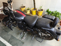 Royal Enfield Classic Stealth Black 2022 Model