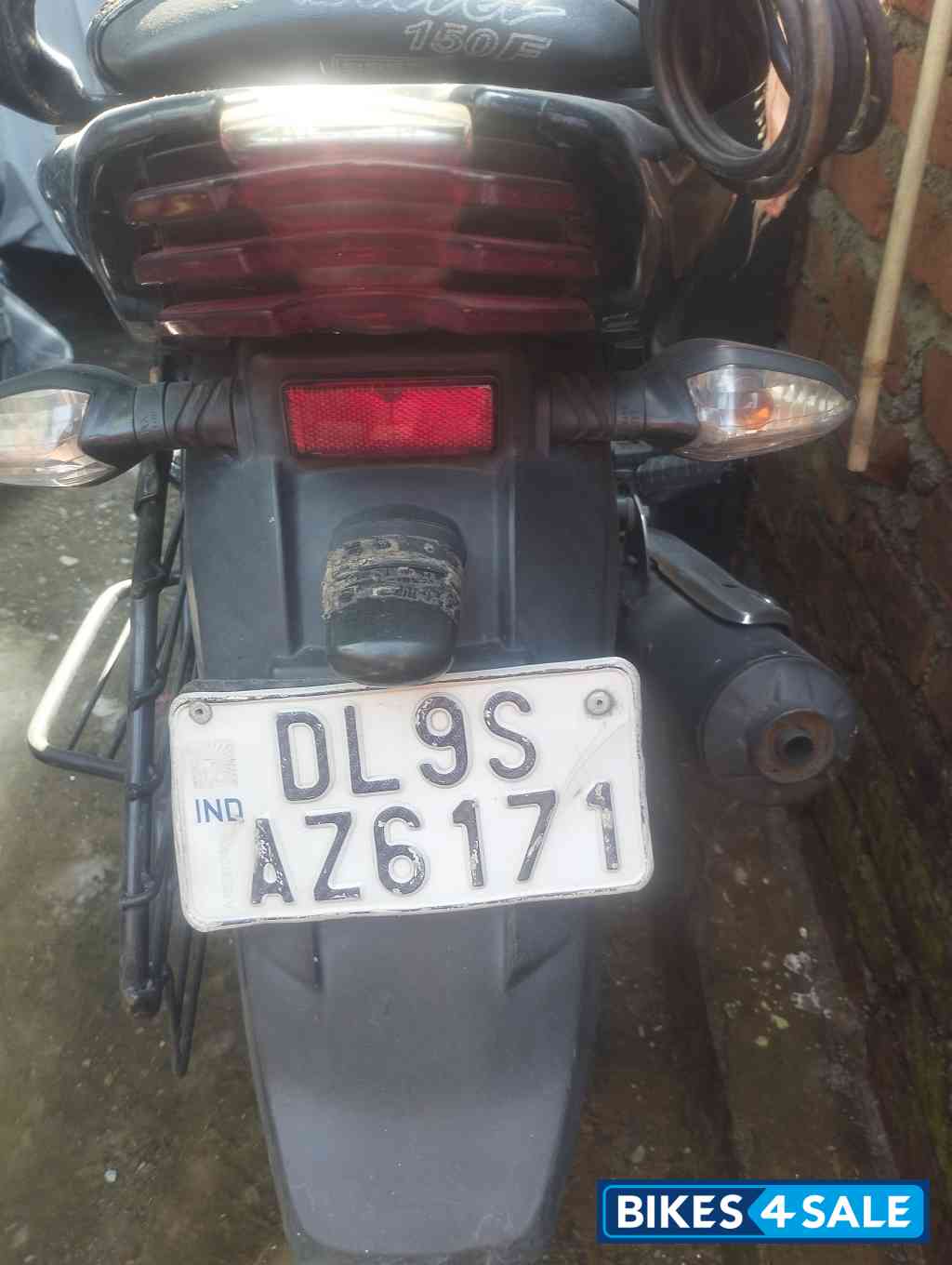 Bajaj Discover 150 S Bajaj Discover 150 S