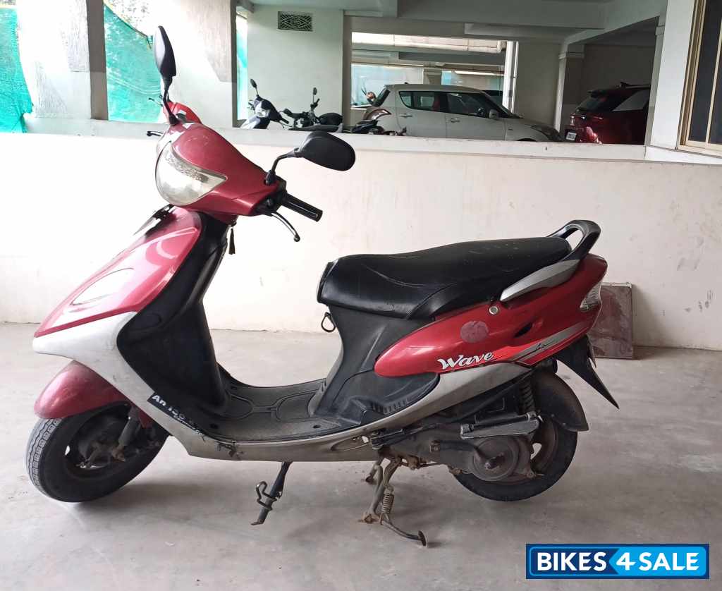 Red Bajaj Wave Red Bajaj Wave