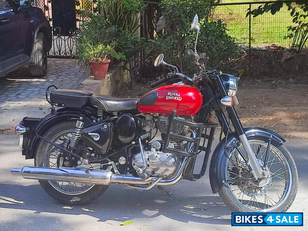 Royal Enfield Classic 350 Redditch Red