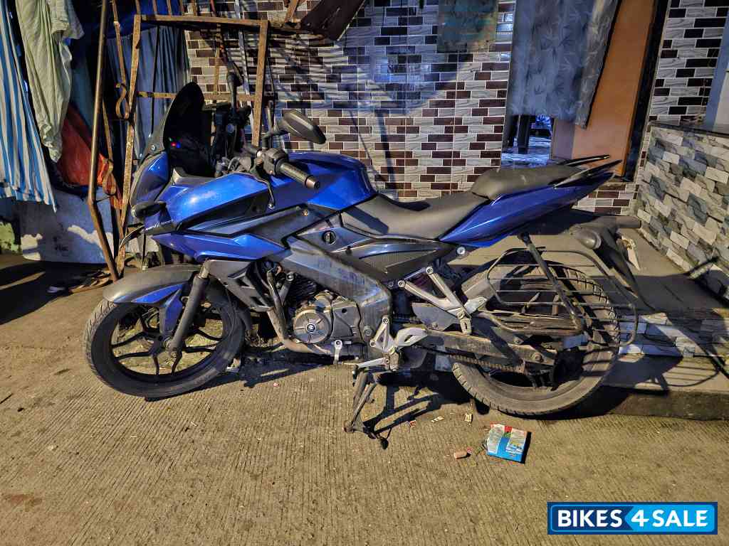 Blue Bajaj Pulsar AS 150 Blue Bajaj Pulsar AS 150