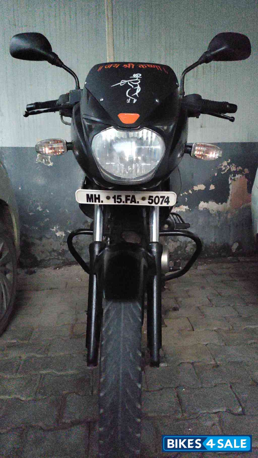 Black Bajaj Pulsar 150 Black Bajaj Pulsar 150