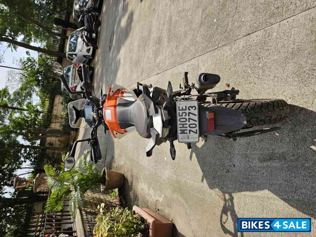 Orange KTM 250 Adventure 2022 Orange KTM 250 Adventure 2022