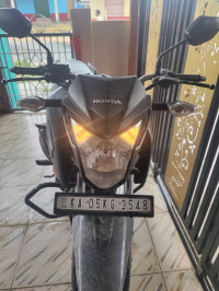 Honda CB Hornet 160R