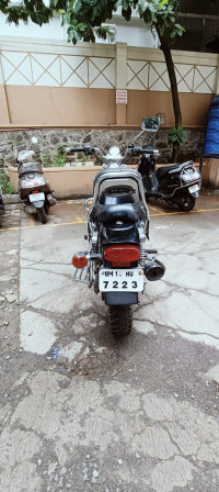 Beautiful Black Bajaj Avenger Cruise 220