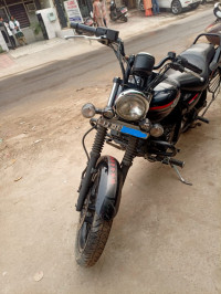 Bajaj Avenger Street 220 2017 Model