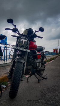 Magma Red TVS Ronin SS